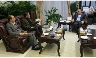 دیدار مدیرعامل بیمه آسیا و نماینده مردم خوی با رئیس کل بیمه مرکزی