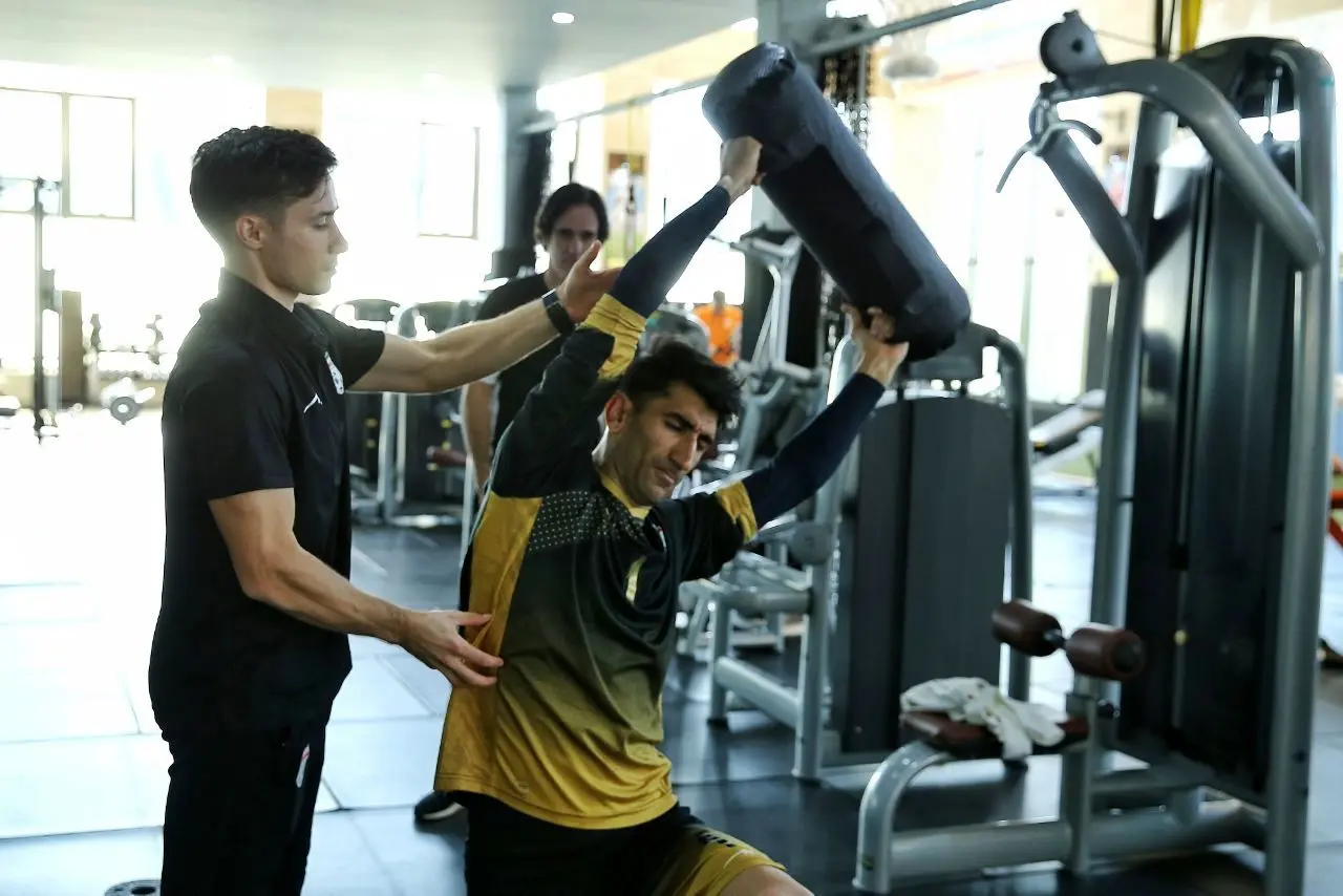 حضور ١۶ بازیکن در اردوی تیم ملی فوتبال