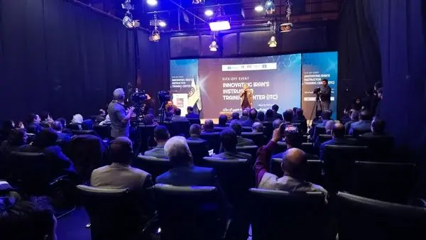 آموزشهای فنیوحرفهای در دنیای امروز به عنوان یک عامل کلیدی در توسعه اقتصادی و اجتماعی شناخته میشود