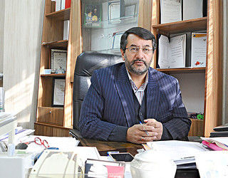 واگذاری خانه‌های خالی از سکنه به کارگران
