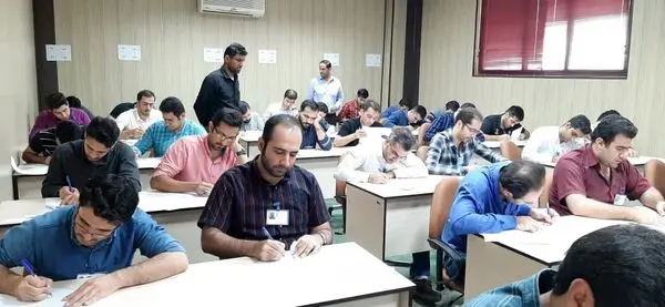 برگزاری آزمون پایان دوره آموزشی کارآموزان شرکت پتروشیمی سبلان در شرکت ره آوران فنون پتروشیمی
