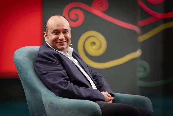 با آرامش امور جشنواره را پیش می بریم!