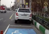 تسهیلات فروش بیمه نامه ثالث و بدنه خودرو شرکت بیمه دی به خانواده معزز شهدا و ایثارگران