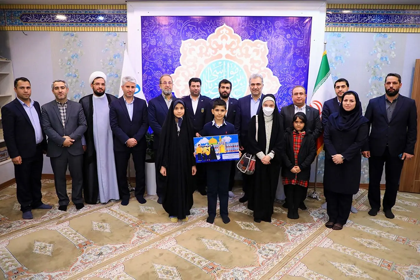 جوایز برگزیدگان پویش «نامه‌ای به امام مهربان» اهدا شد

