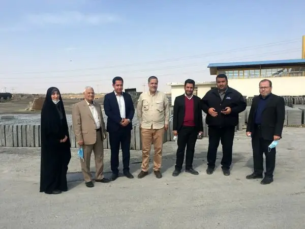 بازدید رئیس کمیسیون نظارت و پیگیری شورای اسلامی شهر اراک، از مجتمع تولید قطعات بتنی شهرداری