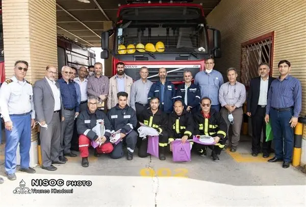 مدیرعامل شرکت ملی مناطق نفتخیز جنوب از کارگران این شرکت تجلیل کرد