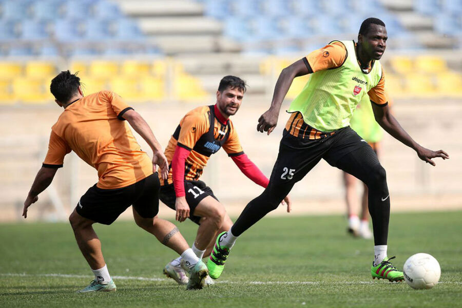 شروع تمرینات پرسپولیس به تعویق افتاد
