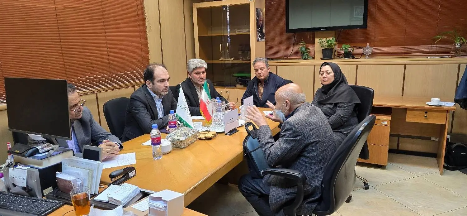 حضور مدیران صندوق بازنشستگی کشوری در ملاقات مردمی و پاسخگویی چهره‌به‌چهره به مطالبات بازنشستگان