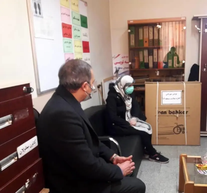 اهدای ویلچر به افراد دارای معلولیت در تهران و مناطق محروم 