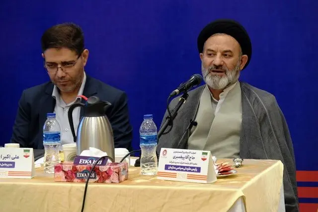 بیانات و رهنمودهای رییس عقیدتی-سیاسی سازمان اتکا در شورای معاونین و مدیران ارشد فروشگاه های زنجیره ای اتکا سراسر کشور