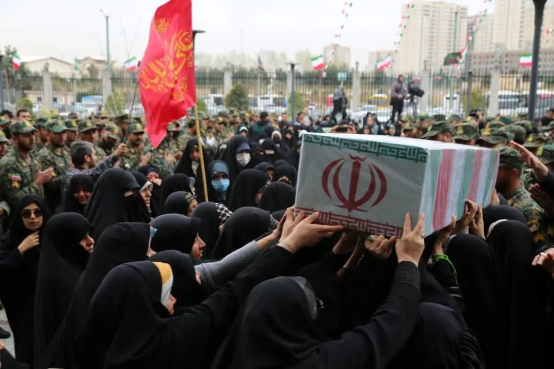 مراسم تشییع و خاکسپاری شهید گمنام در خانه کشتی برگزار شد