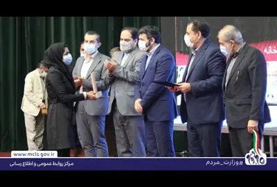 مسئولین خانه های بهداشت کارگری و کارفرمایان سلامت محور برتر سال 1400 معرفی شدند