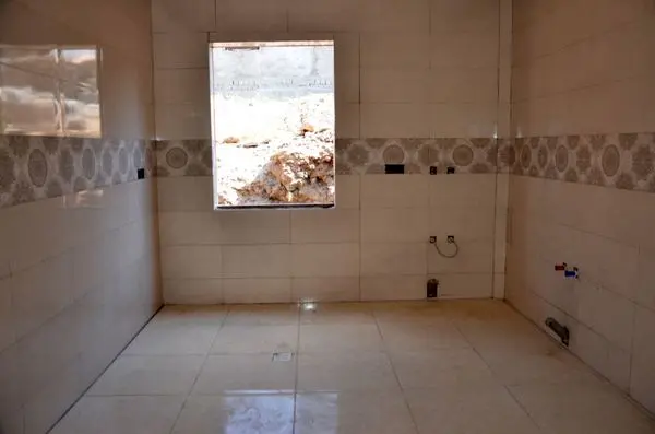 کمک پنج میلیارد ریالی دفتر آیت الله سیستانی به احداث منازل زلزله زدگان سی سخت