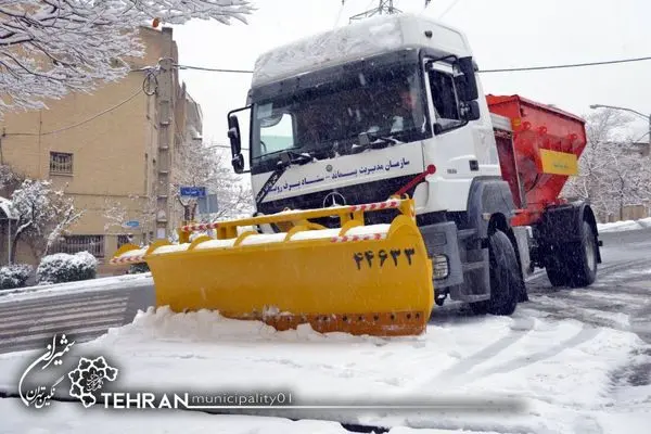 ۱۴ سایت برف روبی در شمال تهران آماده خدمات رسانی است