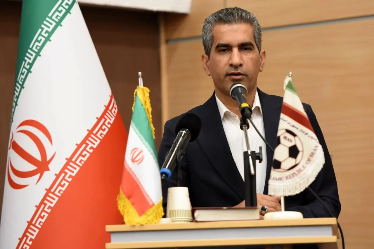 درباره مسائل فرهنگی در باشگاه‌ها خیلی عقب هستیم