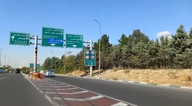  بازپیرایی ۱۸ هکتار فضای سبز حاشیه دو بزرگراه غرب تهران 

