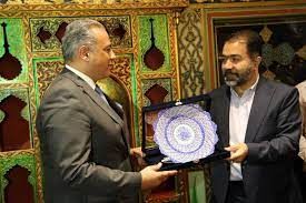 لازم است اصفهان در حوزه‌های فرهنگی، توسعه روابط و مناسبات با لبنان از ظرفیت های ممتاز فرهنگی و هنری خود نهایت بهره لازم را اخذ نماید