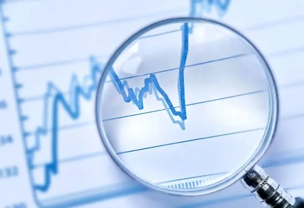 اقتصاد ایران سیاستزده است