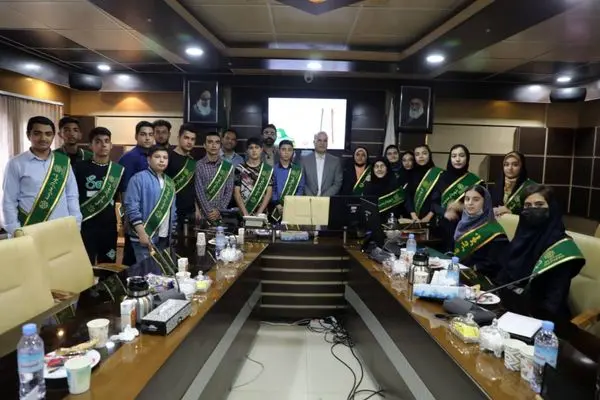 تشکیل گروه های جهادی دانش آموزی به منظور احصاء نیازها و تجهیز مدارس در فصل تابستان