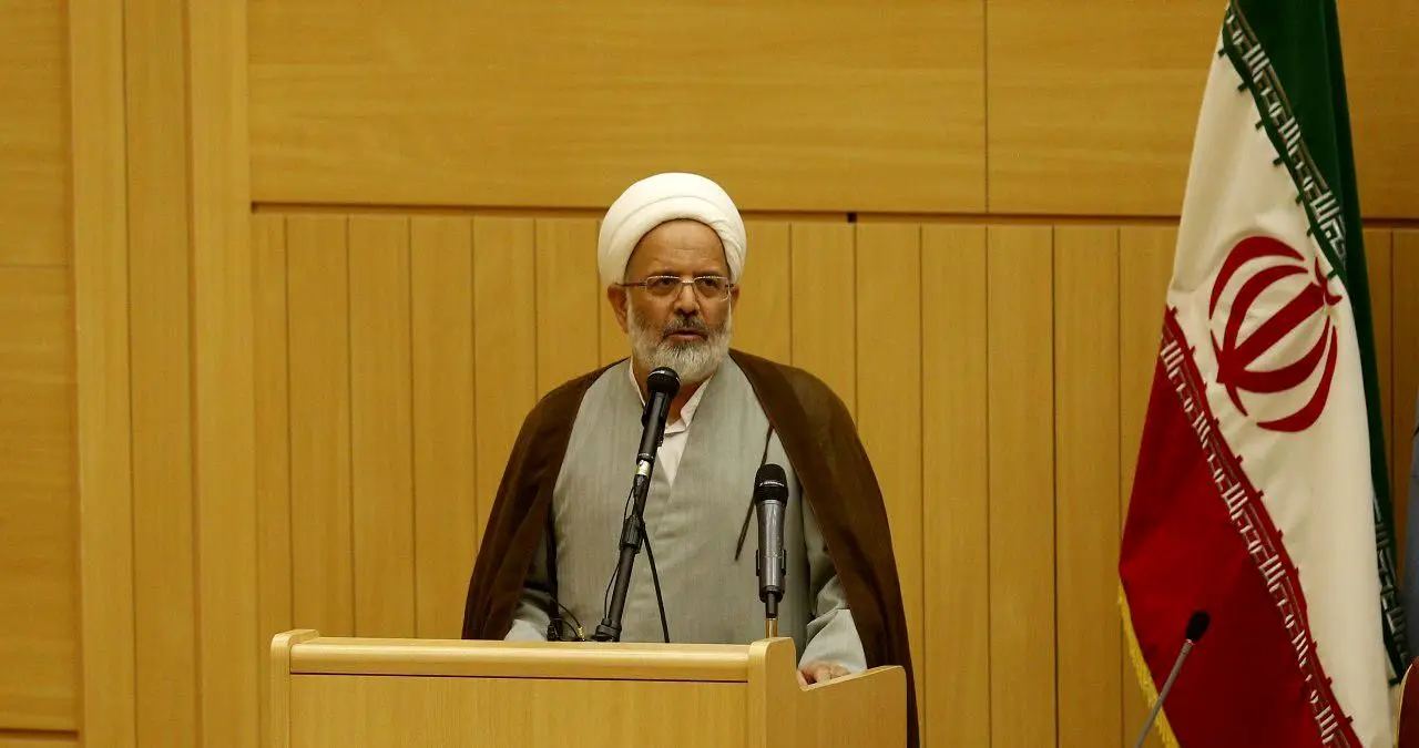 زنان در پیروزی انقلاب اسلامی نقش موثر و پررنگی داشتند

