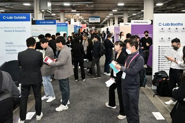 متاورس، هوش مصنوعی و ربات‌ها   