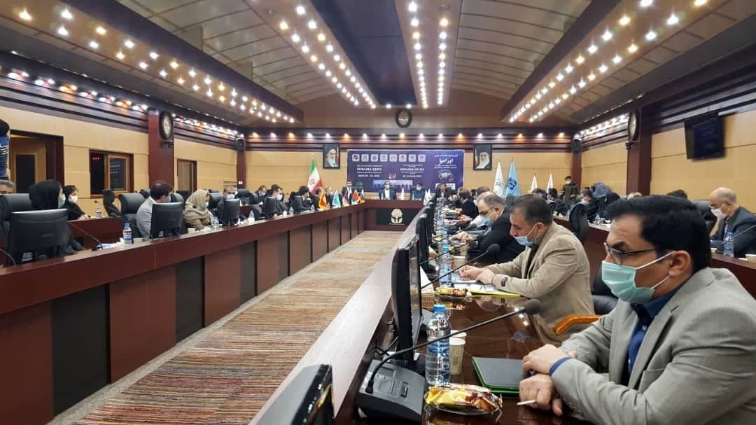 نشست هماهنگی برای برگزاری «نمایشگاه تجاری در کشورهای حوزه اوراسیا» در محل سازمان توسعه تجارت ایران با حضور غلامرضا فروغی نیا نماینده شرکت فولاد خوزستان 

