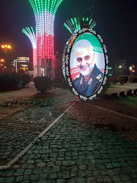 نصب المان  نوری تمثال شهید سپهبدسلیمانی در میدان صنعت