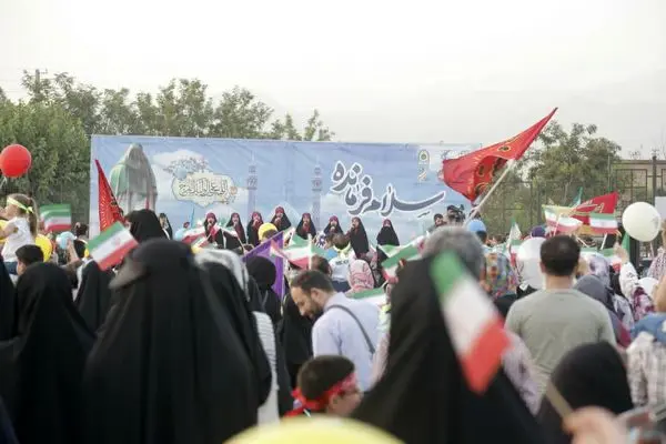 ویژه برنامه سلام فرمانده در بوستان نیلوفر منطقه ۲۱ برگزار شد