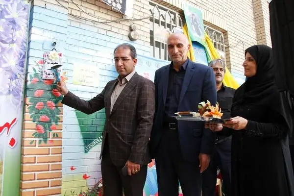 نواخته شدن زنگ شکوفه ها در منطقه9