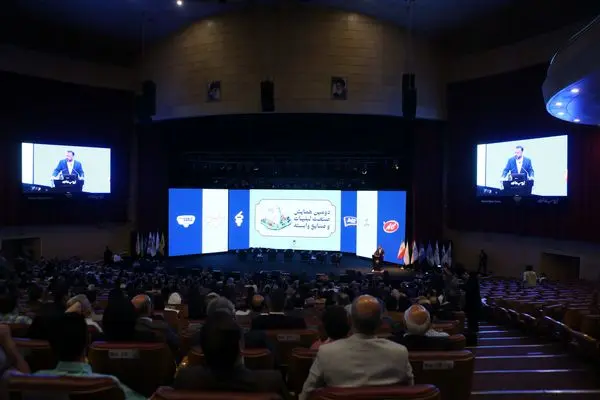 مداخله، بلای جان صنعت لبنیات/ قطع شیر مدارس رشد سرمایههای آیندۀ کشور را متوقف میکند