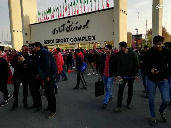 پرسپولیسی‌های مشتاق در ورزشگاه آزادی+عکس