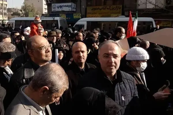 حضور معاون فنی و عمرانی شهرداری تهران در مراسم وداع با شهید سلیمانی