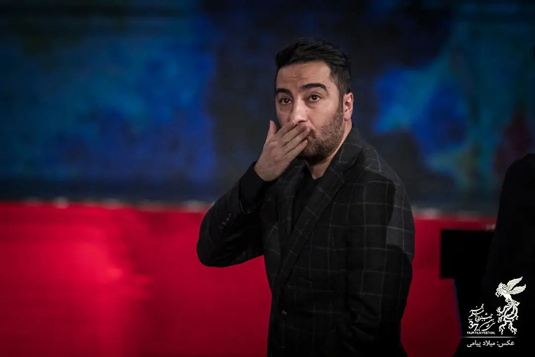 نوید محمدزاده در اختتامیه جشنواره فجر+ عکس