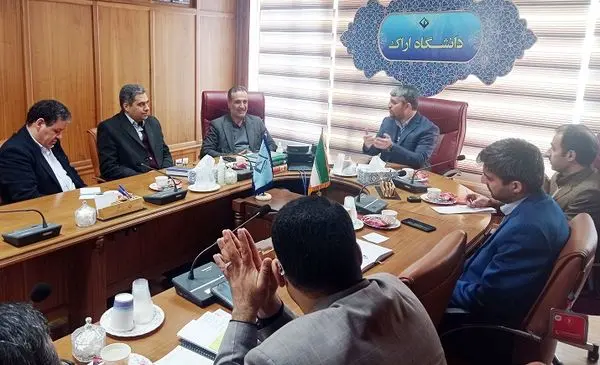 همکاری متقابل دانشگاه اراک و شرکت آب و فاضلاب استان مرکزی افزایش می یابد

