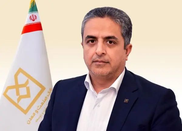 معاون اعتباری و بانکداری شرکتی بانک صنعت و معدن از صدور 4 فقره برات الکترونیکی زنجیره تولید خبر داد

