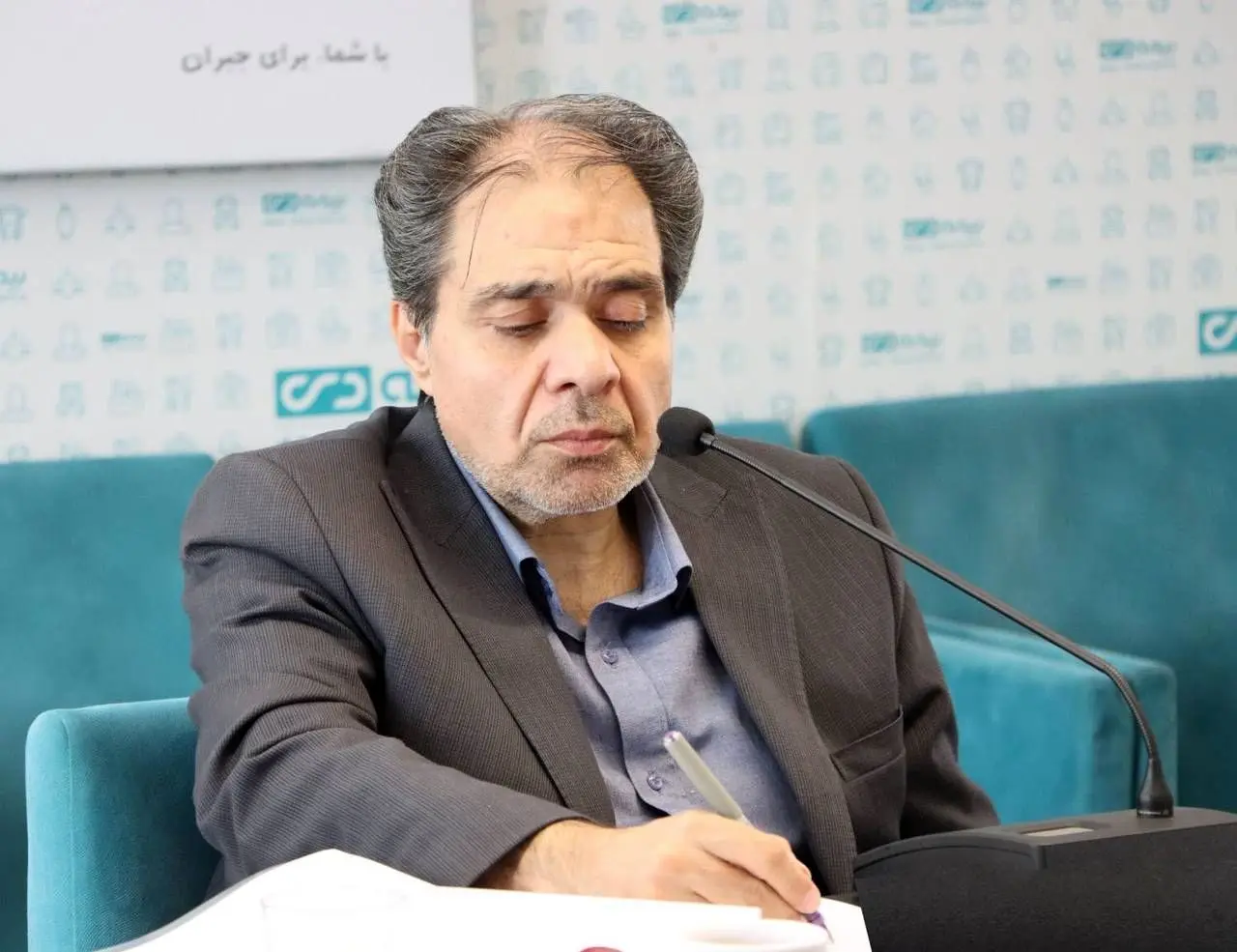 پیام مدیر عامل بیمه دی  به مناسبت روز خبرنگار