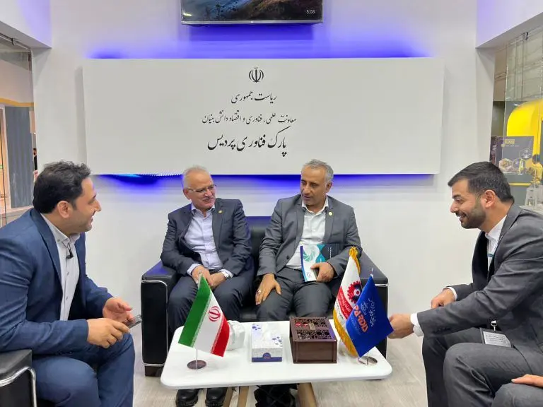 نصاری نیک: این نمایشگاه پیوند بین دنیای دانش ایرانی و دنیای صنعت ایرانی است