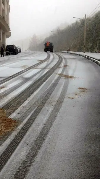 برف پاییزی نواحی شمالی منطقه یک را سفید پوش کرد