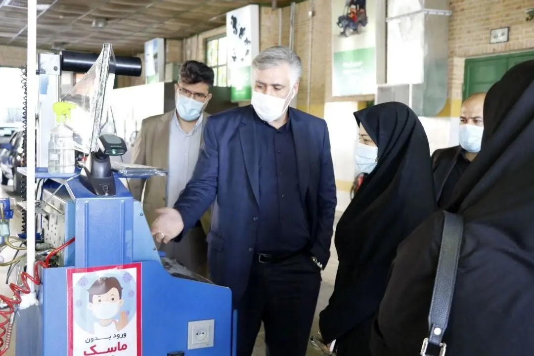 تهیه و تدوین بانک اطلاعات خودروهاى حمل زباله و نخاله

