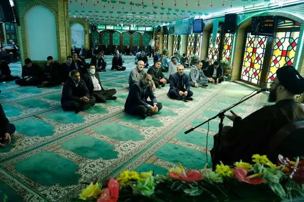جشن میلاد امام علی علیهالسلام و روز پدر در بانک صادرات ایران برگزار شد