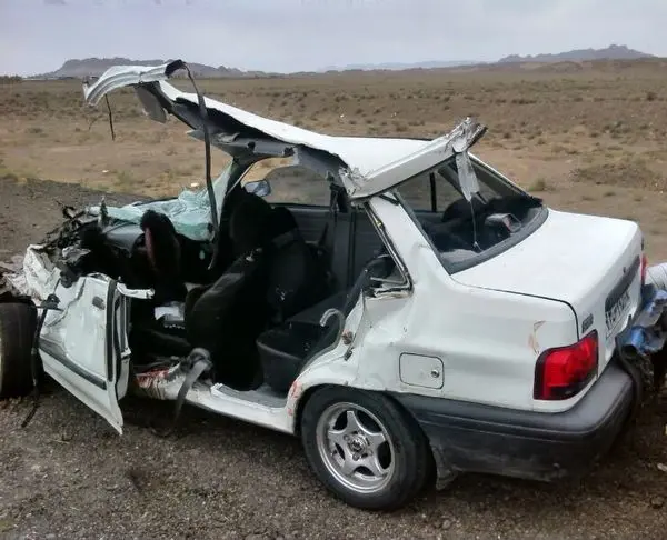 تحمیل «پراید» و «سمند» به مردم نقض حقوق شهروندی است