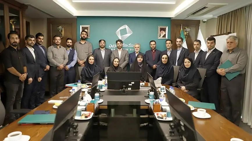 تقدیر مدیرعامل بانک کارآفرین از خادمین اربعین حسینی

