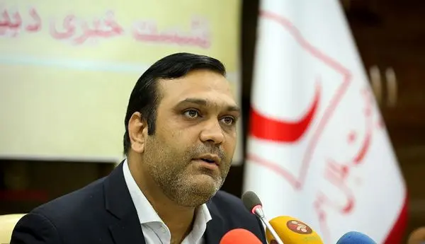 کمک صلیب سرخ به زلزلهزدگان تحویل هلال احمر میشود