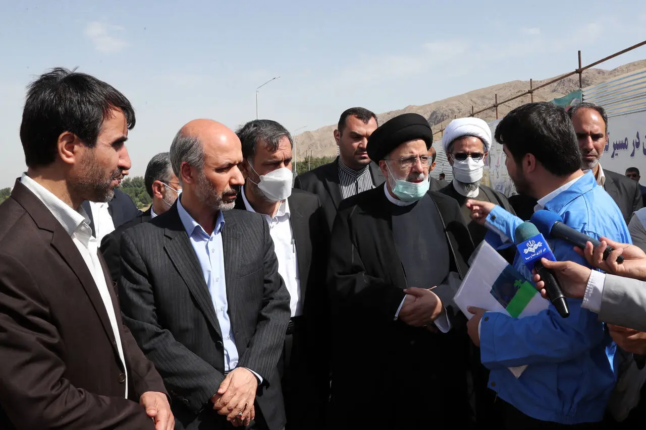 رییس جمهور از مجتمع پتروشیمی خراسان بازدید کرد