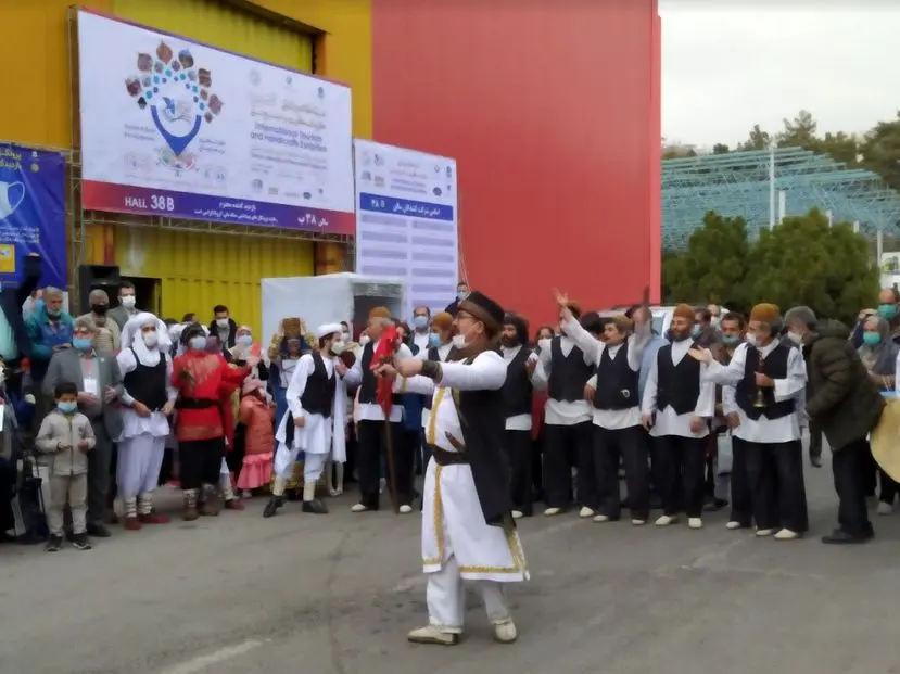 استقبال بازدیدکنندگان با اجرای نقالی مرشد صمدیان در  نمایشگاه بین المللی گردشگری تهران

