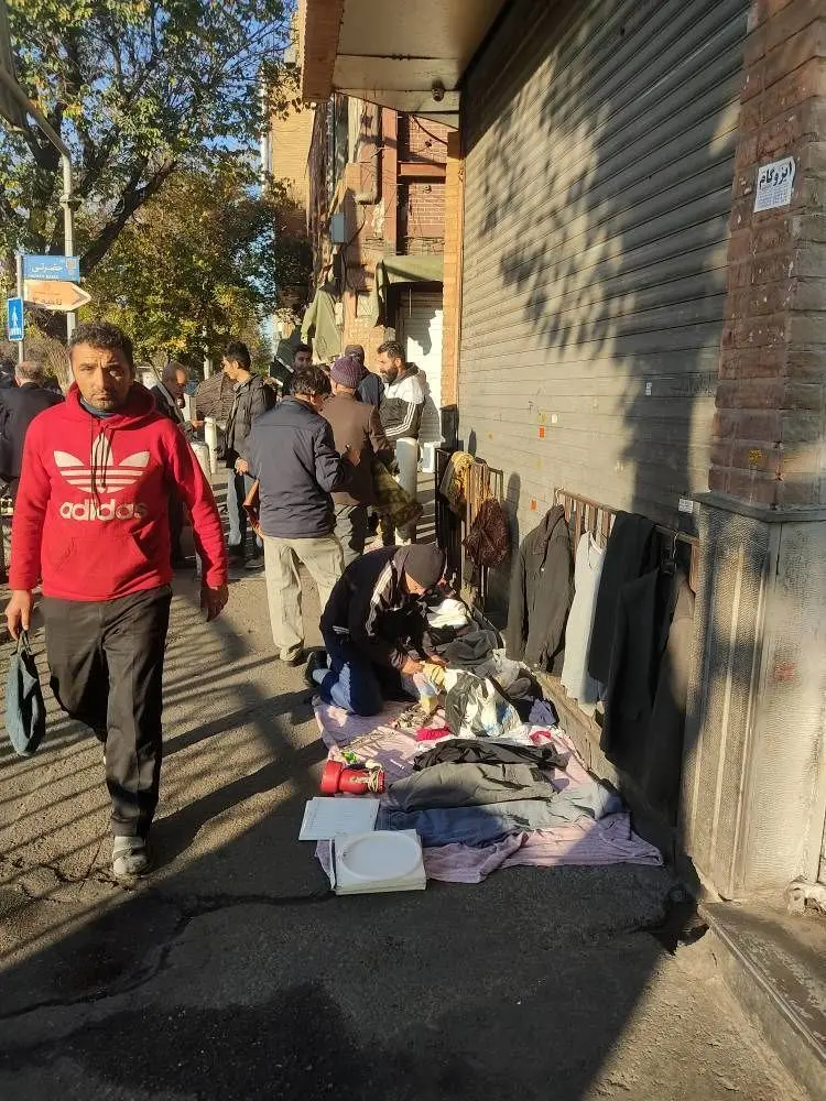 رفع و جمع‌آوری فوری بساط‌کهنه فروشان خیابان مولوی مرکزی