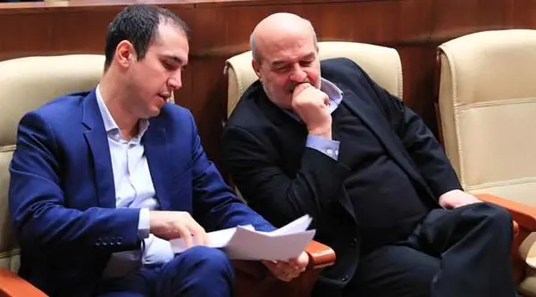 استعفای عجیب معاون سازمان محیط زیست و خروج همیشگی اش از ایران+عکس
