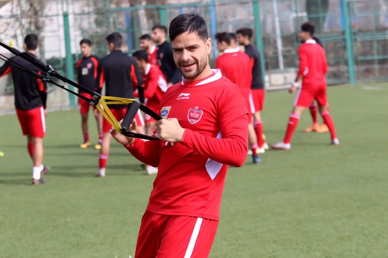 کامیابی نیا دیدار ماشین سازی - پرسپولیس را از دست داد