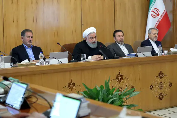 اشتغال جوانان و معیشت مردم اولویتهای اصلی کشور است