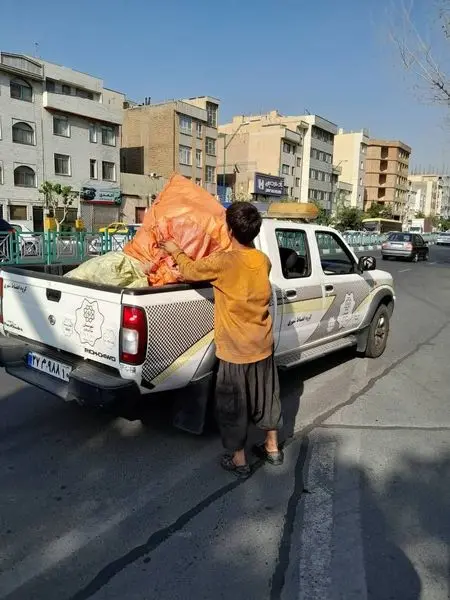 جمعآوری بیش از ۳۷هزارکیلوگرم پسماند خشک غیرمجاز در نواحی سهگانه منطقه ۸